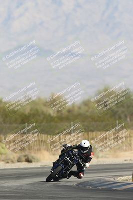 media/Oct-30-2025-Racers Edge (Thu) [[dabbdaf680]]/3-B Group/Session 2 Turn 2/